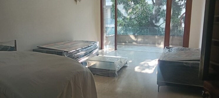 Bedroom, defence colony 3 Bedroom 325 Sq.Yd. Builder Floor In Defence Colony Delhi 9638193