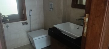 Attached Bathroom in 3 BHK Builder Floor at Defence Colony – for Rent