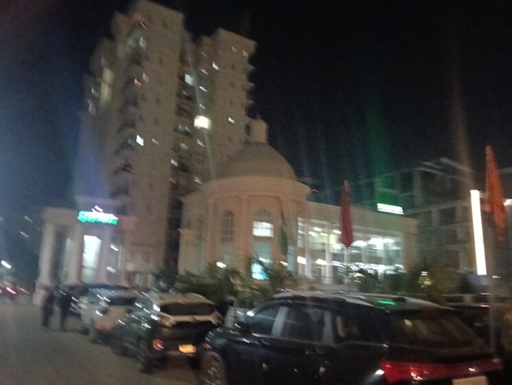  Parking, signature-the-serenas 2 Bedroom 724 Sq.Ft. Apartment In Sohna Sector 36 Gurgaon 9638234