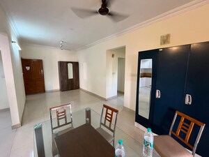 Team Area in 2 BHK Apartment at Hsr Layout – for Rent