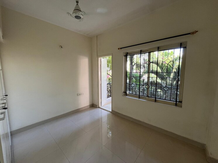 Room, hsr layout 2 Bedroom 1250 Sq.Ft. Apartment In Hsr Layout Bangalore 9638382