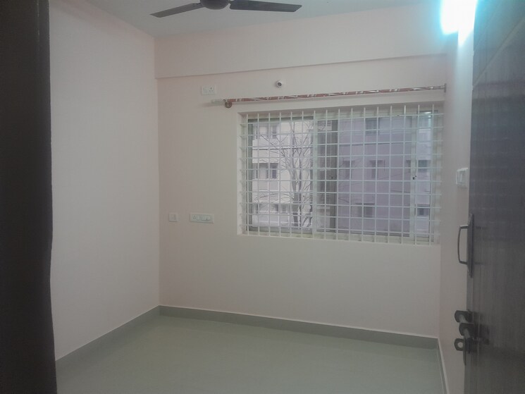Room, nri layout 2 Bedroom 1200 Sq.Ft. Builder Floor In Nri Layout Bangalore 9638414