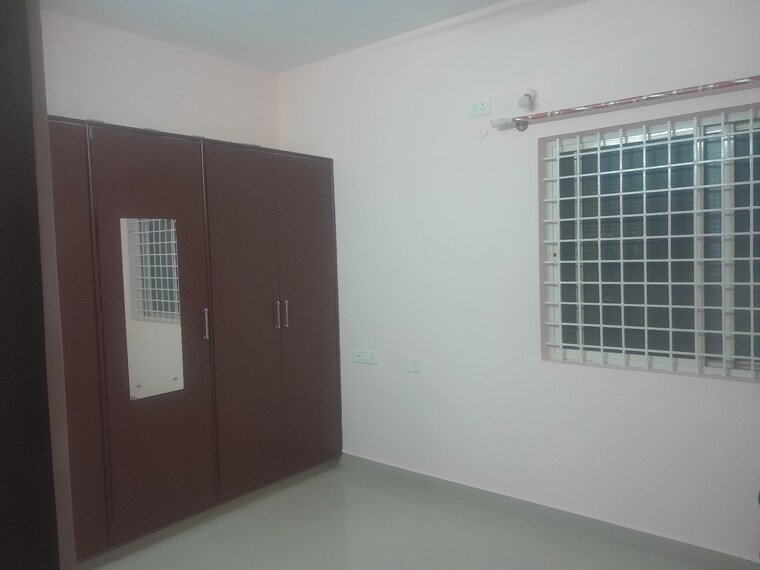 Room, nri layout 2 Bedroom 1200 Sq.Ft. Builder Floor In Nri Layout Bangalore 9638414