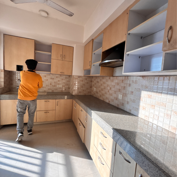 Kitchen, shalimar-vista 3.5 Bedroom 1830 Sq.Ft. Apartment In Malesemau Lucknow 9638421