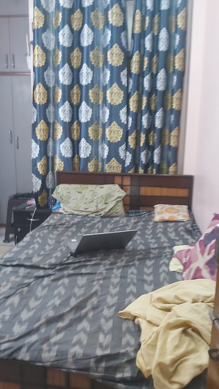Bedroom, mayur vihar 2.5 Bedroom 450 Sq.Ft. Builder Floor In Mayur Vihar Delhi 9638444