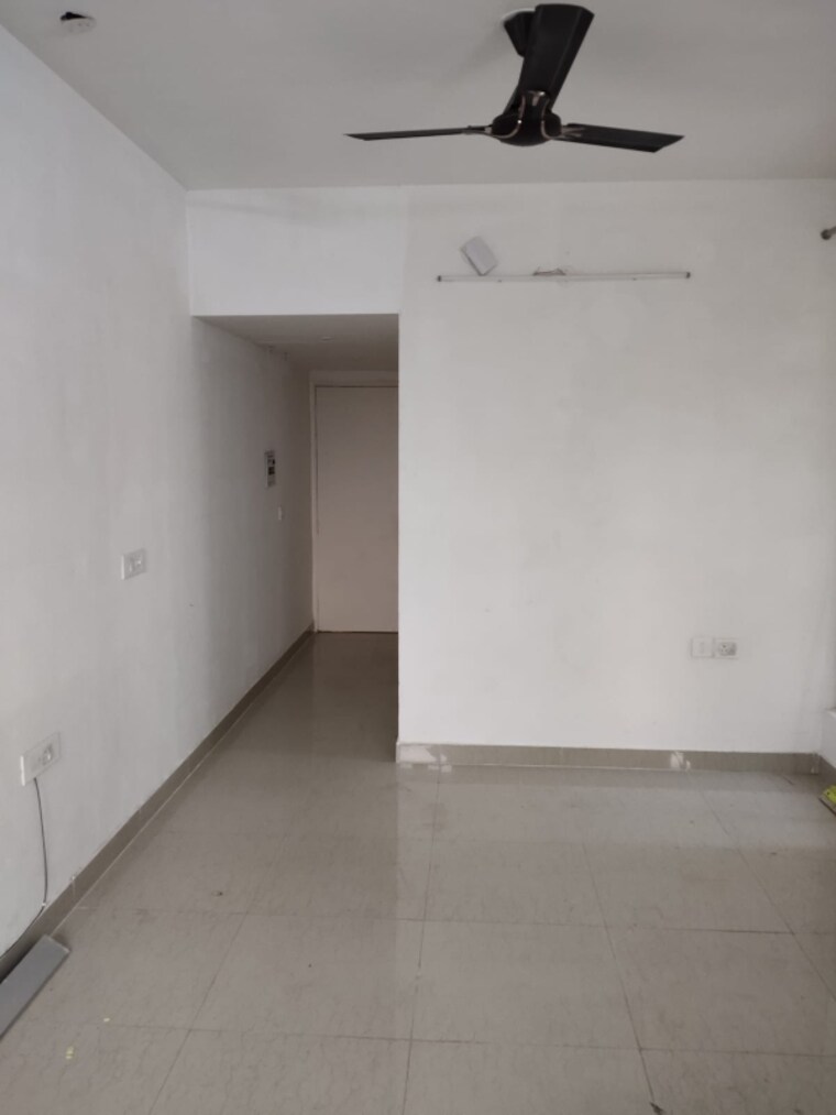 Room, tulip-lemon 2 Bedroom 526 Sq.Ft. Apartment In Sector 69 Gurgaon 9638450