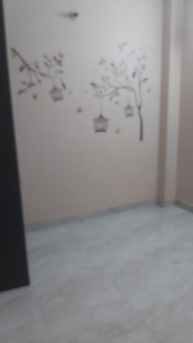 Room, mayur vihar 2.5 Bedroom 475 Sq.Ft. Builder Floor In Mayur Vihar Delhi 9638464