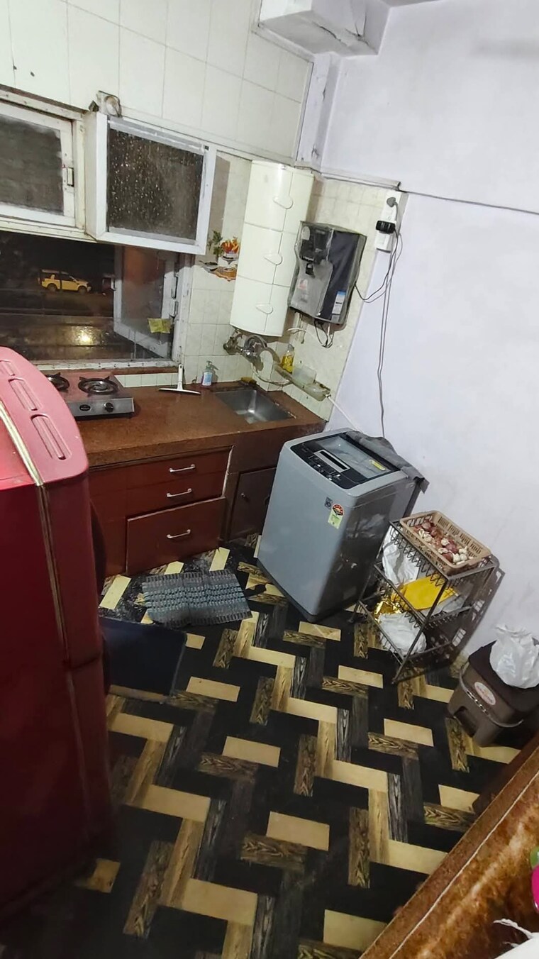 Team Area, andheri west 1 Bedroom 380 Sq.Ft. Apartment In Andheri West Mumbai 9638463