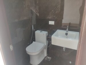 Bathroom in 1 BHK Apartment at Indiabulls One Indiabulls, Pokhran Road No Two – for Sale