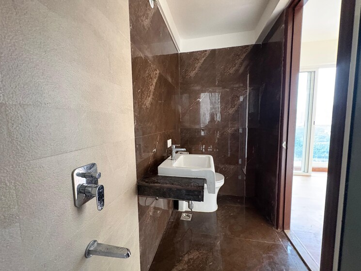 Bathroom, indiabulls-one-indiabulls 2 Bedroom 806 Sq.Ft. Apartment In Pokhran Road No Two Thane 9638495