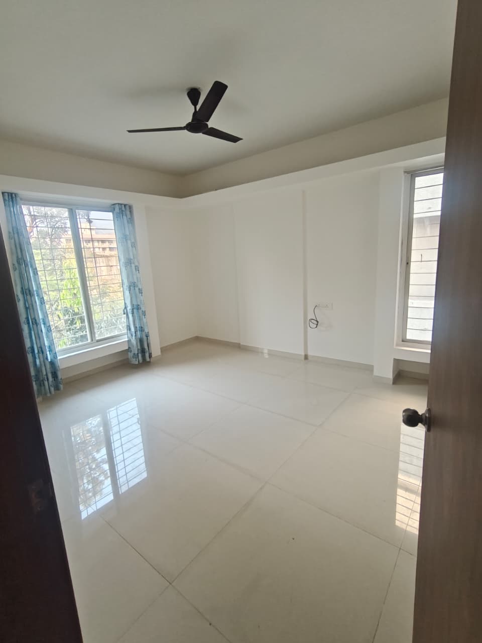 3 BHK + Pooja Room 1595 Sq.Ft. Apartment in Hermes Paras Apartment