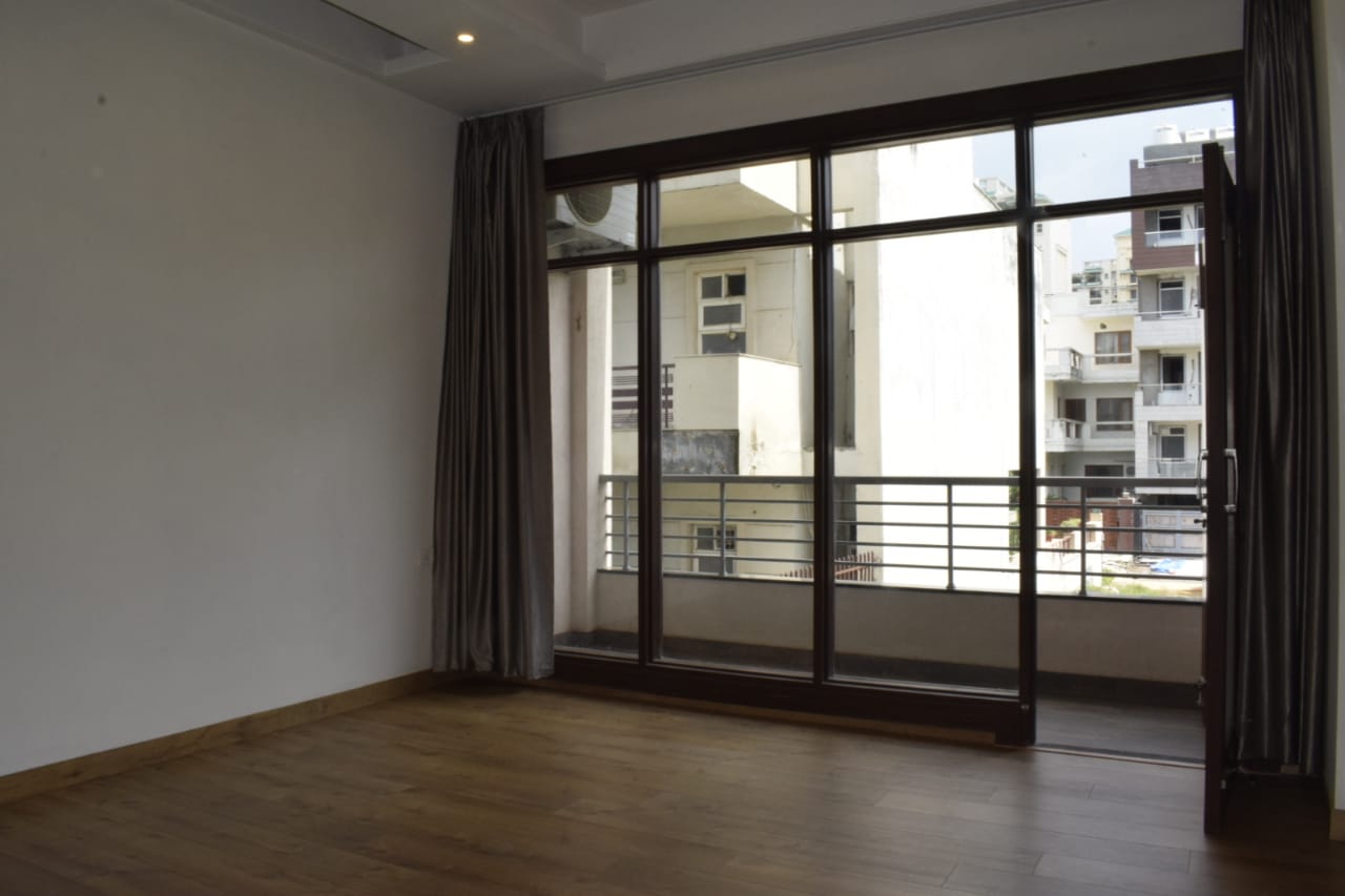 3 BHK Builder Floor For Rent in RWA Apartments Sector 20