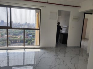 Room in 2 BHK Apartment at Raymond Ten X Habitat, Pokhran Road No Two – for Rent