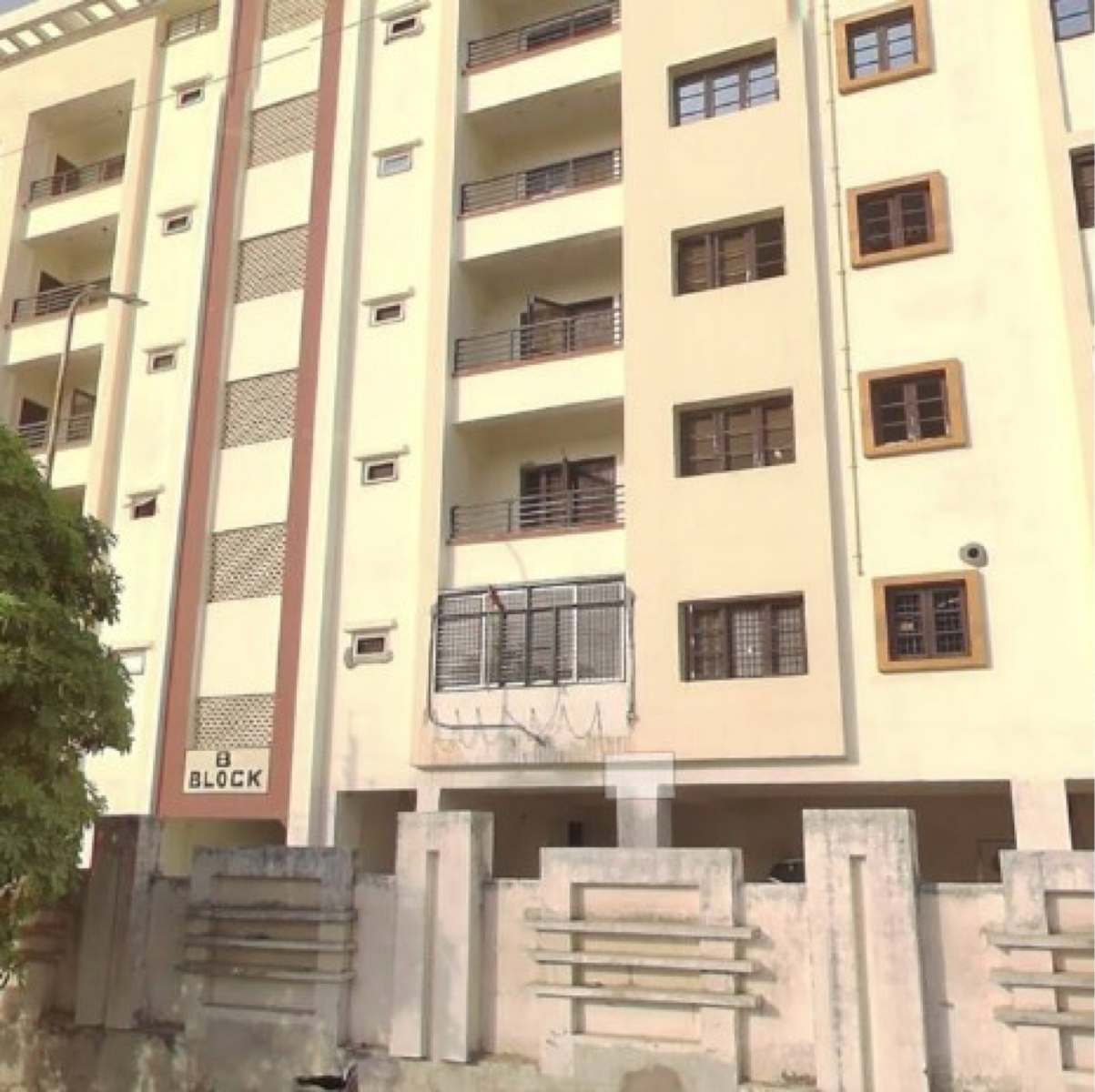 2 BHK 1160 Sq.Ft. Apartment in LDA Rashmilok Apartment