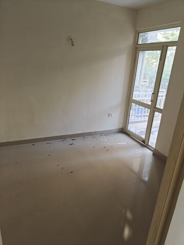 Room in 2 BHK Apartment at Conscient Habitat 78, Sector 78 – for Sale