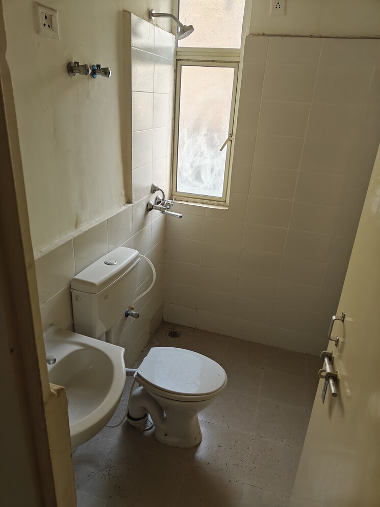 Bathroom, conscient-habitat-78 2 Bedroom 630 Sq.Ft. Apartment In Sector 78 Faridabad 9638594