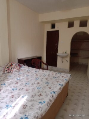 Bedroom in 2 BHK Independent House at Gomti Nagar – for Rent