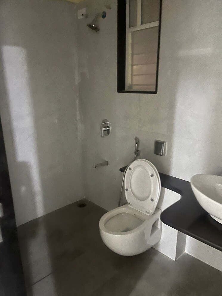 Bathroom, nyati-era 2 Bedroom 809 Sq.Ft. Apartment In Dhanori Pune 9638629