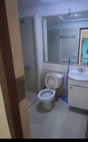 Bathroom in 2 BHK Apartment at Hiranandani Meadows, Manpada – for Rent