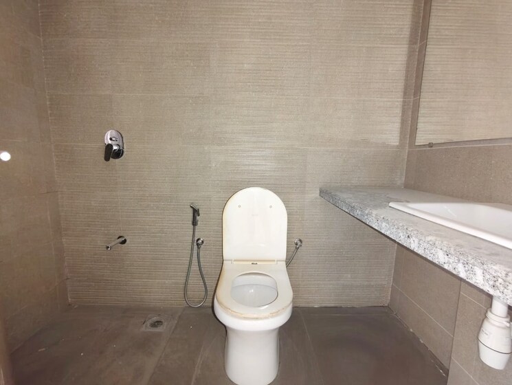 Bathroom, kalpataru-immensa-h 4 Bedroom 1753 Sq.Ft. Apartment In Kolshet Road Thane 9638646