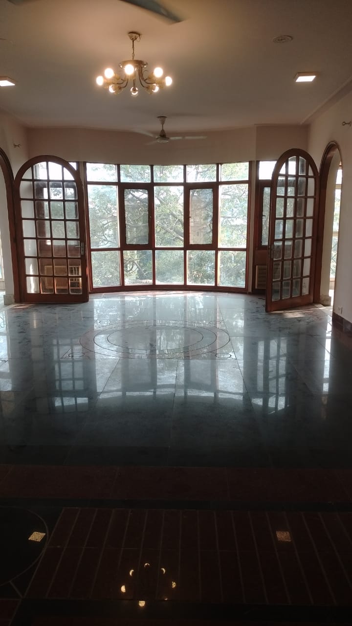 3 BHK Builder Floor For Rent in Lajpat Nagar III