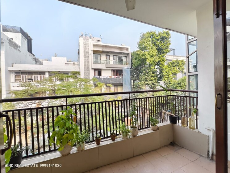 Balcony, lajpat nagar iii 3 Bedroom 1800 Sq.Ft. Builder Floor In Lajpat Nagar Iii Delhi 9638650