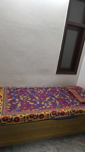 1 RK Builder Floor For Rent in Lajpat Nagar I