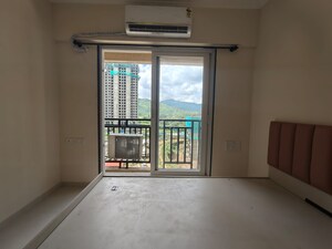 Room in 1 BHK Apartment at Nav Omkar CHS Panch Pakhdi, Panch Pakhadi – for Rent