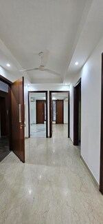 3 BHK + Pooja Room 200 Sq.Yd. Builder Floor in Greater Kailash 2 