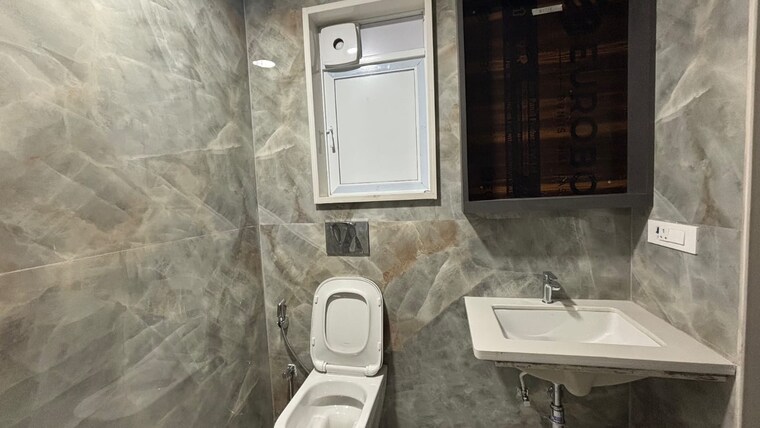 Bathroom, shubham-athena 3 Bedroom 950 Sq.Ft. Apartment In Ghatkopar East Mumbai 9638766