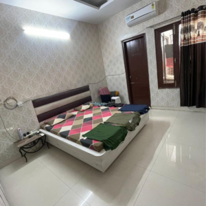 Room in 2 BHK Apartment at Kharar Mohali Road – for Rent