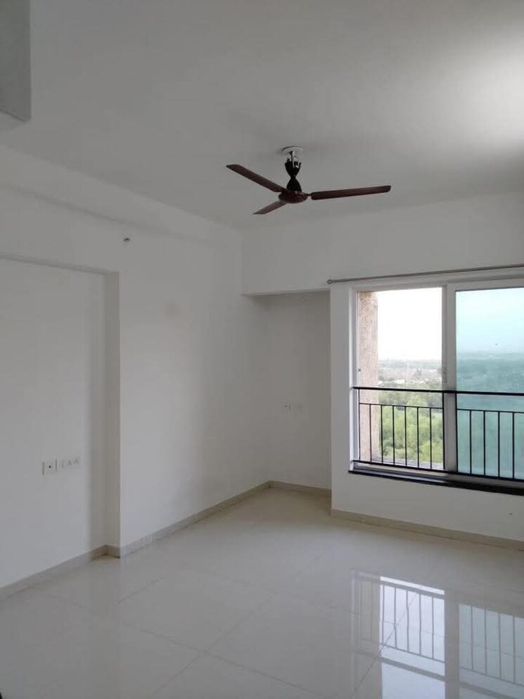 Bedroom, rustomjee-urbania-azziano 2 Bedroom 950 Sq.Ft. Apartment In Thane West Thane 9638774