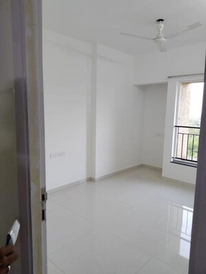 Bedroom in 2 BHK Apartment at Rustomjee Urbania Azziano, Thane West – for Rent