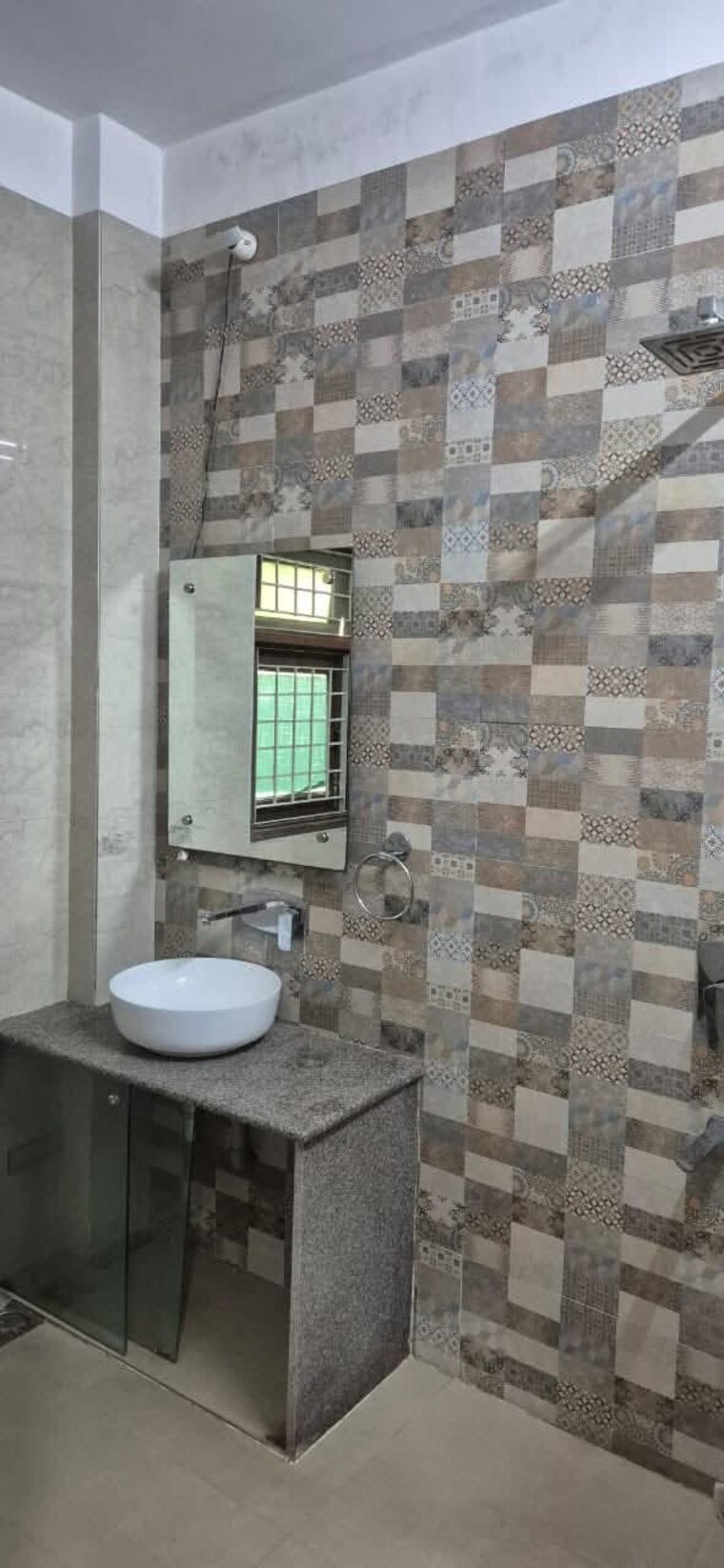 Bathroom, mayfield garden 3 Bedroom 300 Sq.Yd. Builder Floor In Mayfield Garden Gurgaon 9638789
