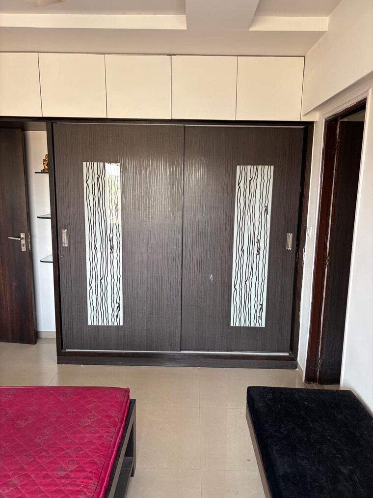 Room, ambawadi 3 Bedroom 1980 Sq.Ft. Apartment In Ambawadi Ahmedabad 9638790