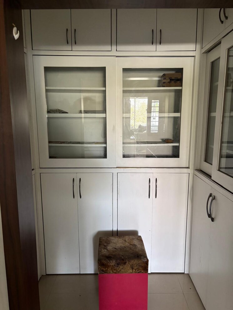 Room, ambawadi 3 Bedroom 1980 Sq.Ft. Apartment In Ambawadi Ahmedabad 9638790