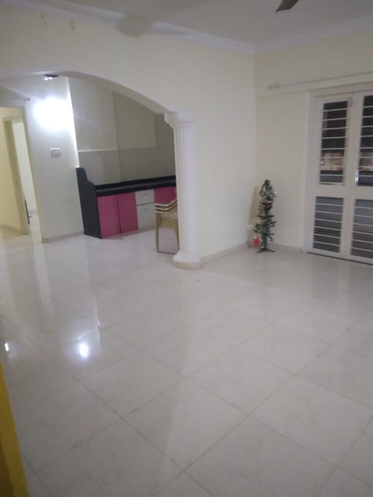 Room, shreeji-vihar 3 Bedroom 1300 Sq.Ft. Apartment In Pimple Saudagar Pune 9638807