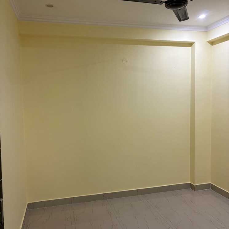 Room, bagdola 1.5 Bedroom 45 Sq.Yd. Builder Floor In Bagdola Delhi 9638817