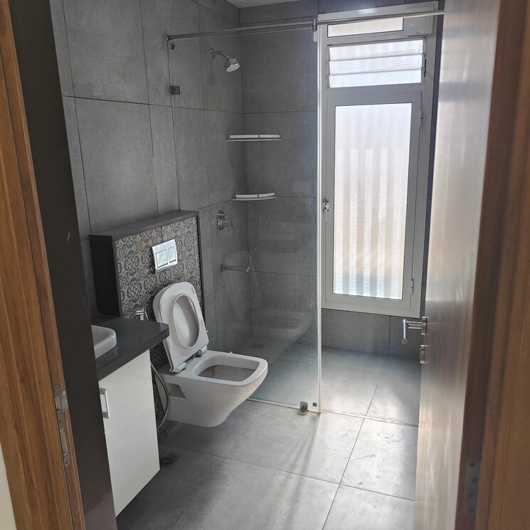 Bathroom, snn-clermont 3 Bedroom 2635 Sq.Ft. Apartment In Hebbal Bangalore 9638826