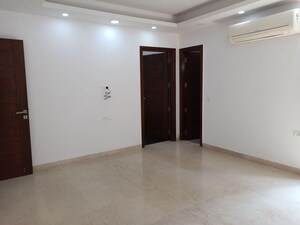 6+ BHK Independent House For Rent in Defence Colony