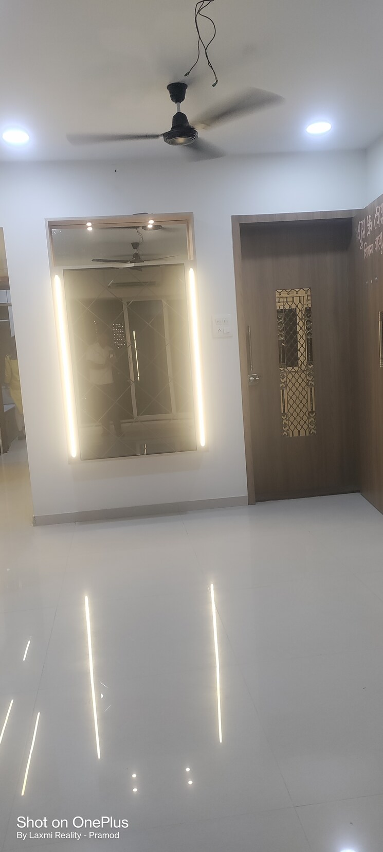 Room, worli 2 Bedroom 700 Sq.Ft. Apartment In Worli Mumbai 9638867