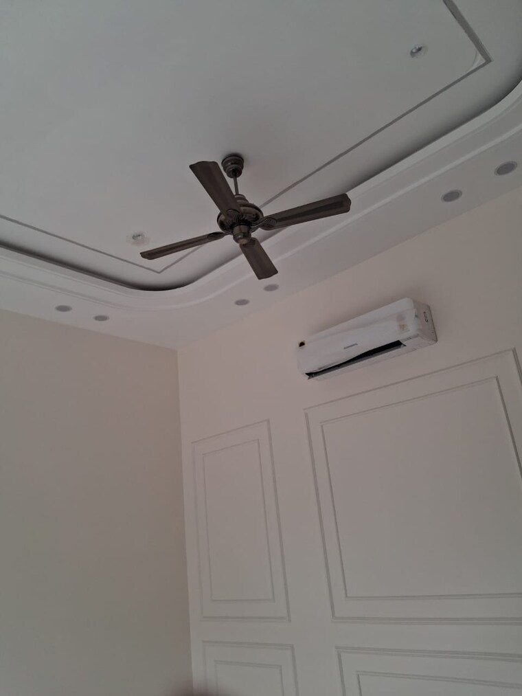 undefined, vasant kunj 6 Bedroom 1000 Sq.Yd. Villa In Vasant Kunj Delhi 9638872