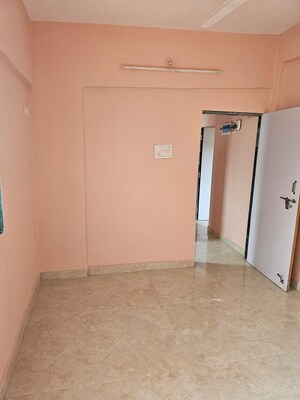 Room in 1 BHK Apartment at Andheri West – for Rent