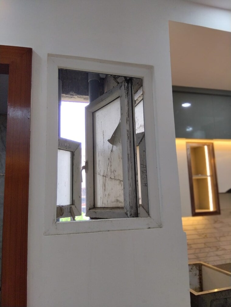 Room, dmd-hometech-awas-yojna 2 Bedroom 1120 Sq.Ft. Builder Floor In Sector 73 Noida 9638889