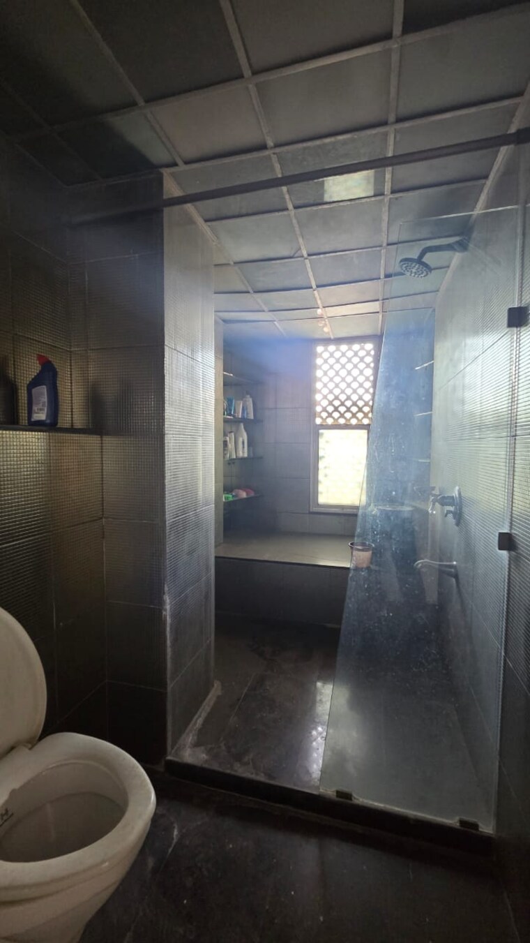Bathroom, andheri west 3 Bedroom 1800 Sq.Ft. Apartment In Andheri West Mumbai 9638890