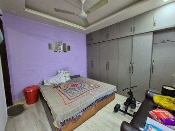 Bedroom in 2.5 BHK Builder Floor at Ramesh Nagar – for Rent