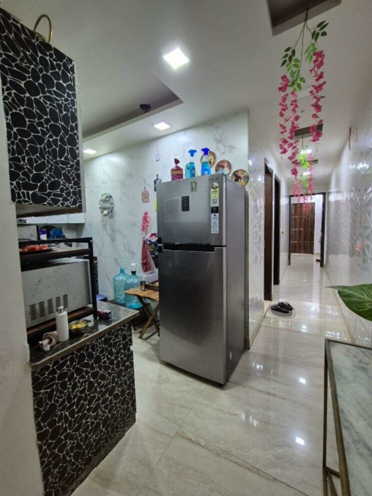 Living Room, ramesh nagar 2.5 Bedroom 950 Sq.Ft. Builder Floor In Ramesh Nagar Delhi 9638899