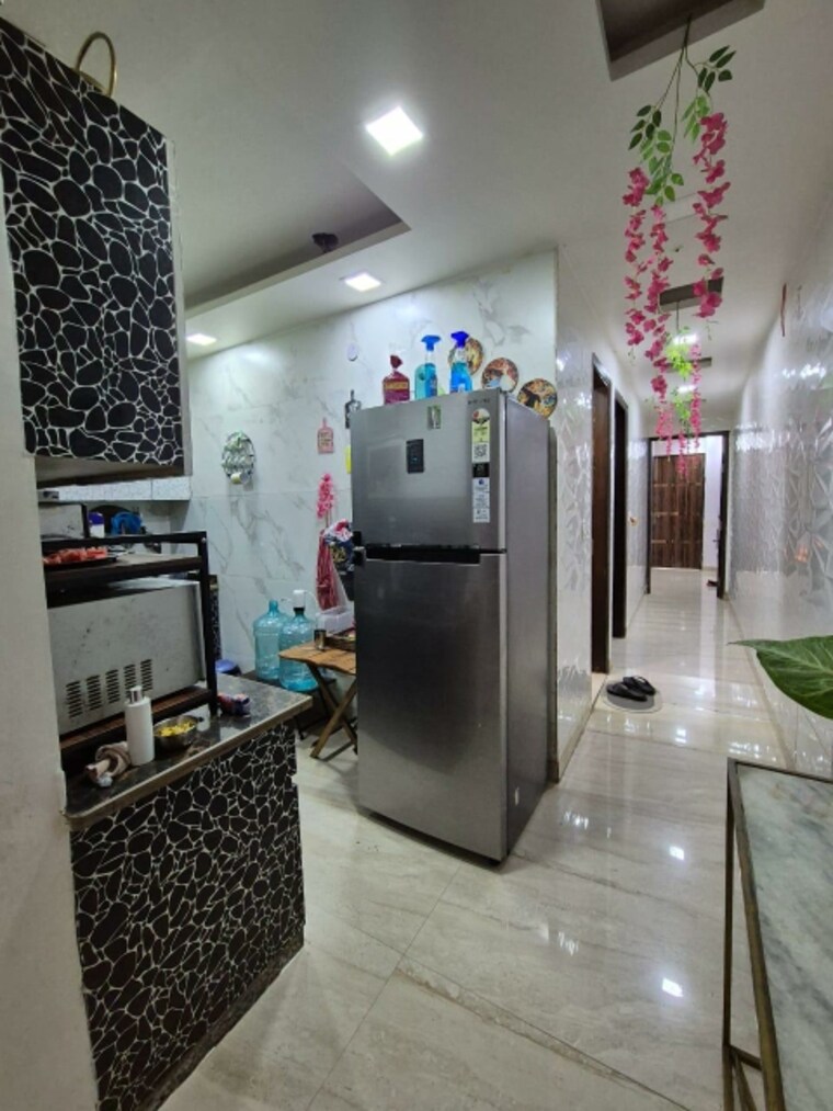 Living Room, ramesh nagar 2.5 Bedroom 950 Sq.Ft. Builder Floor In Ramesh Nagar Delhi 9638899