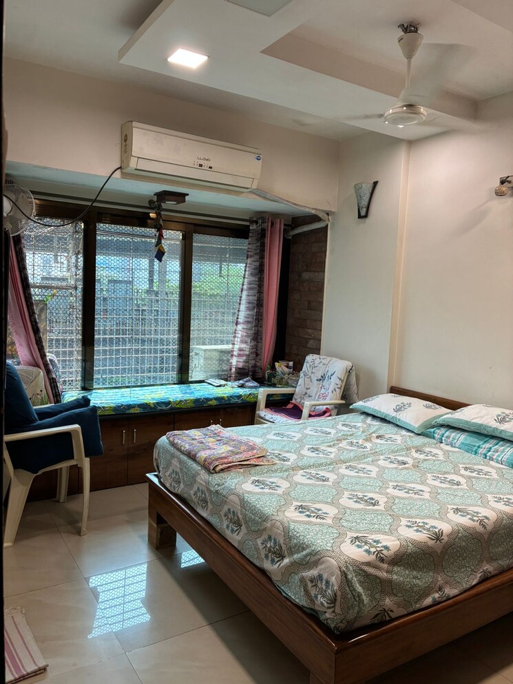 Bedroom, andheri west 2 Bedroom 800 Sq.Ft. Apartment In Andheri West Mumbai 9638900