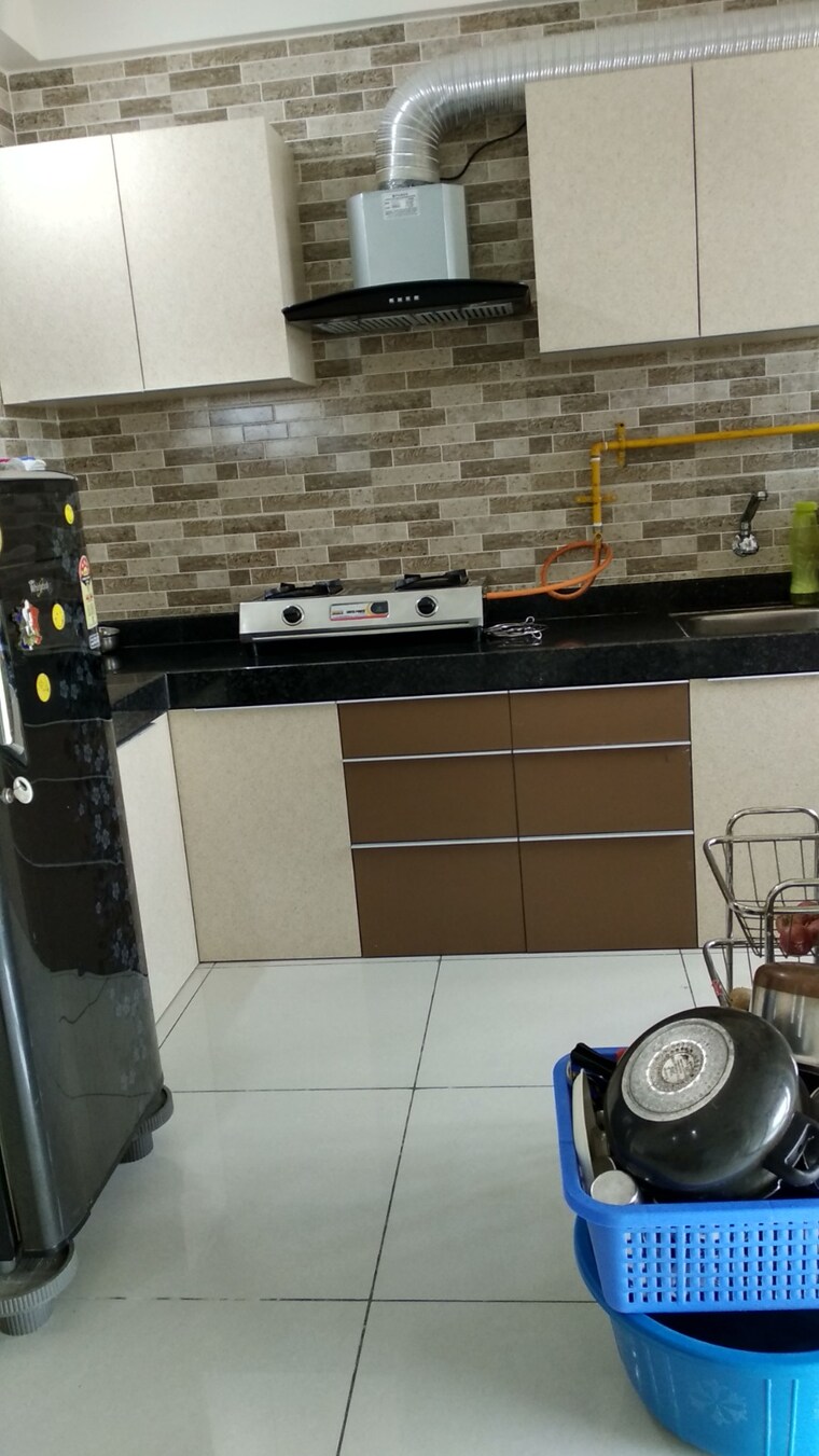 Kitchen, shree-sadan-vasna 2 Bedroom 675 Sq.Ft. Apartment In Vasna Ahmedabad 9638905